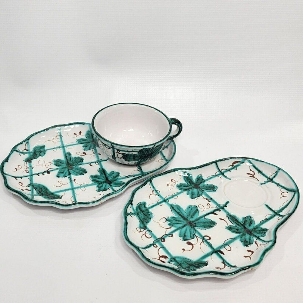 HAND PAINTED Green‎ Floral Majolica Pottery Snack Set Made in Italy
